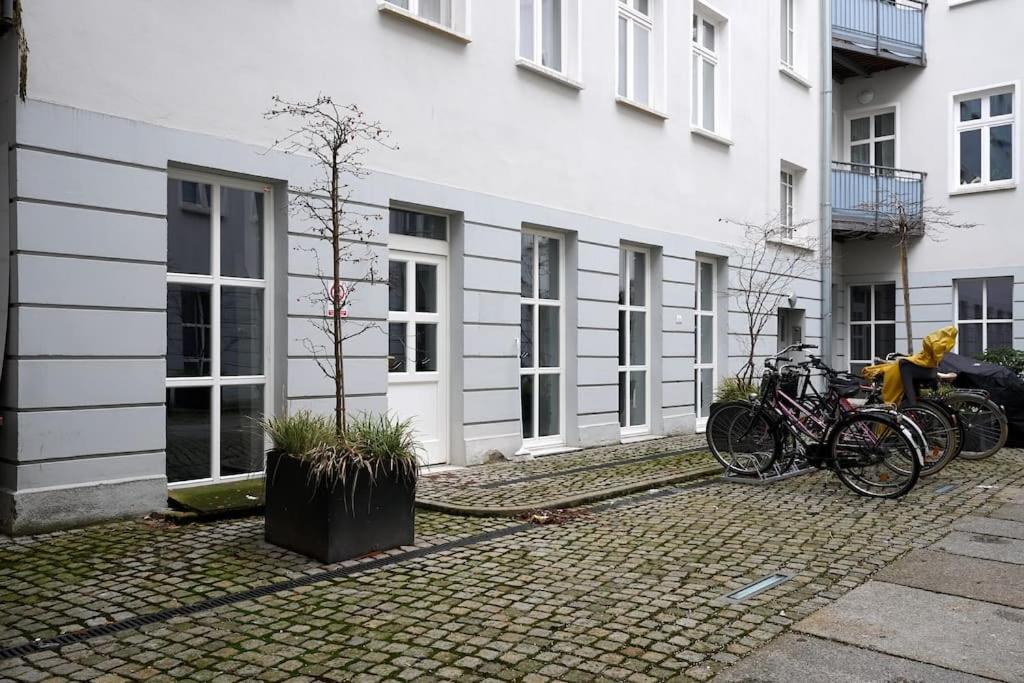 Central Apartment - Linienstrasse برلين المظهر الخارجي الصورة